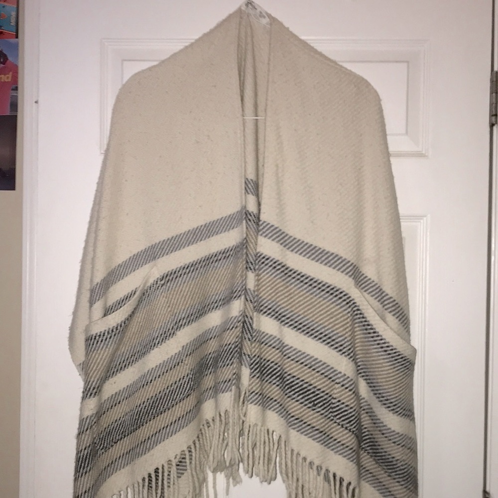 Abercrombie and Finch Cardigan